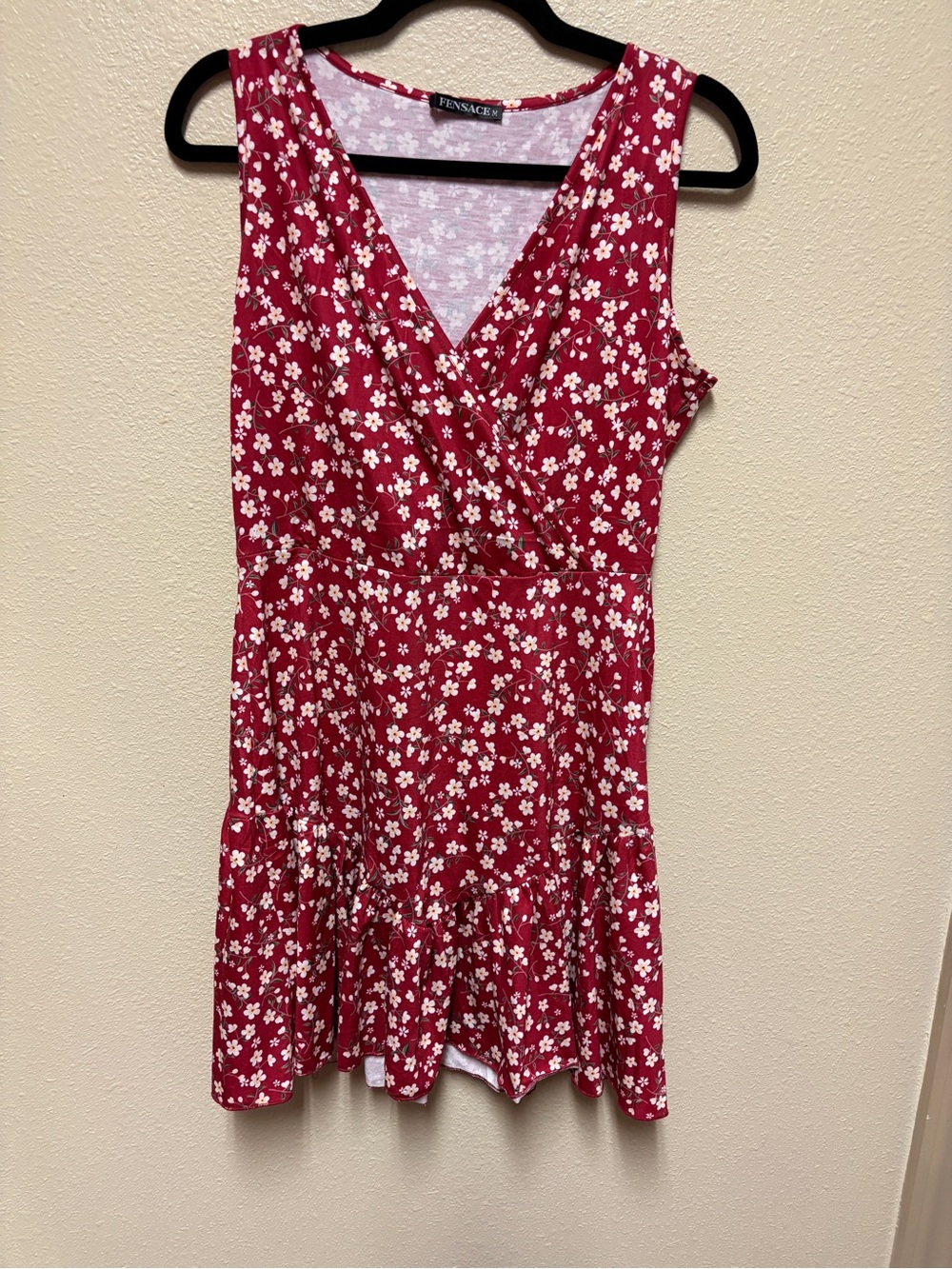 Vince Camuto Red Floral Sleeveless V-Neck Mini Dress